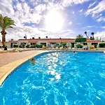 At The Beach, Sunny & 2 Heated Pools, Large Terrace, In Daire Costa Adeje