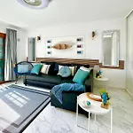 At The Beach, Sunny & 2 Heated Pools, Large Terrace, In Daire