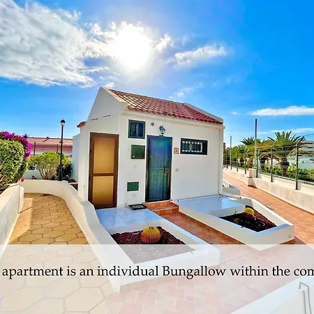 At The Beach, Sunny & 2 Heated Pools, Large Terrace, In Lägenhet Costa Adeje (Tenerife)