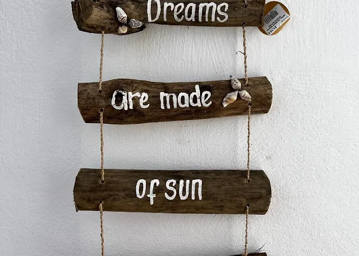 At The Beach, Sunny & 2 Heated Pools, Large Terrace, In شقة *