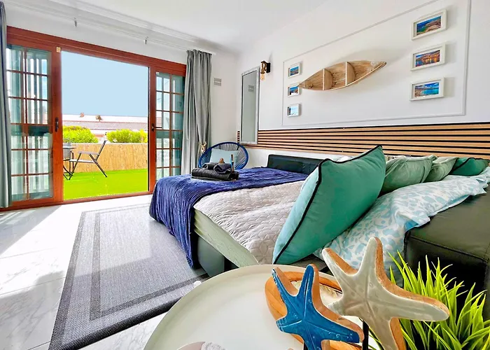 شقة At The Beach, Sunny & 2 Heated Pools, Large Terrace, In *