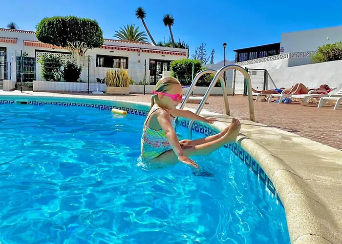 At The Beach, Sunny & 2 Heated Pools, Large Terrace, In *